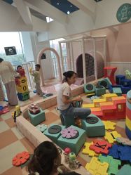 -奈尔宝·儿童乐园·亲子餐厅(华采天地店)