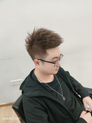 点击看大图 -YESIDO椰岛造型烫发染发