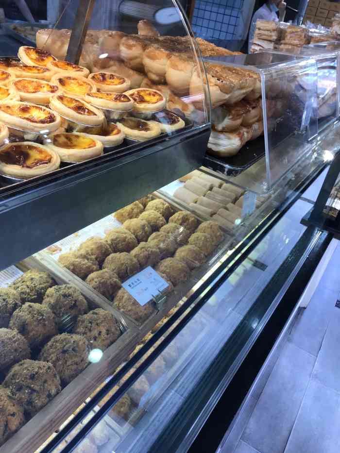 宫玺糕点(义安路店)-"同事买了他们家泡芙 我觉得还不错 但是服.