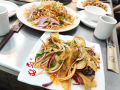 -屯老二农家铁锅炖·行业领军者(梅江店)