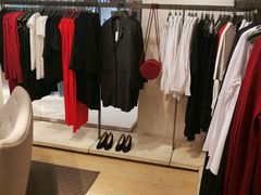 -COS(月星环球港店)