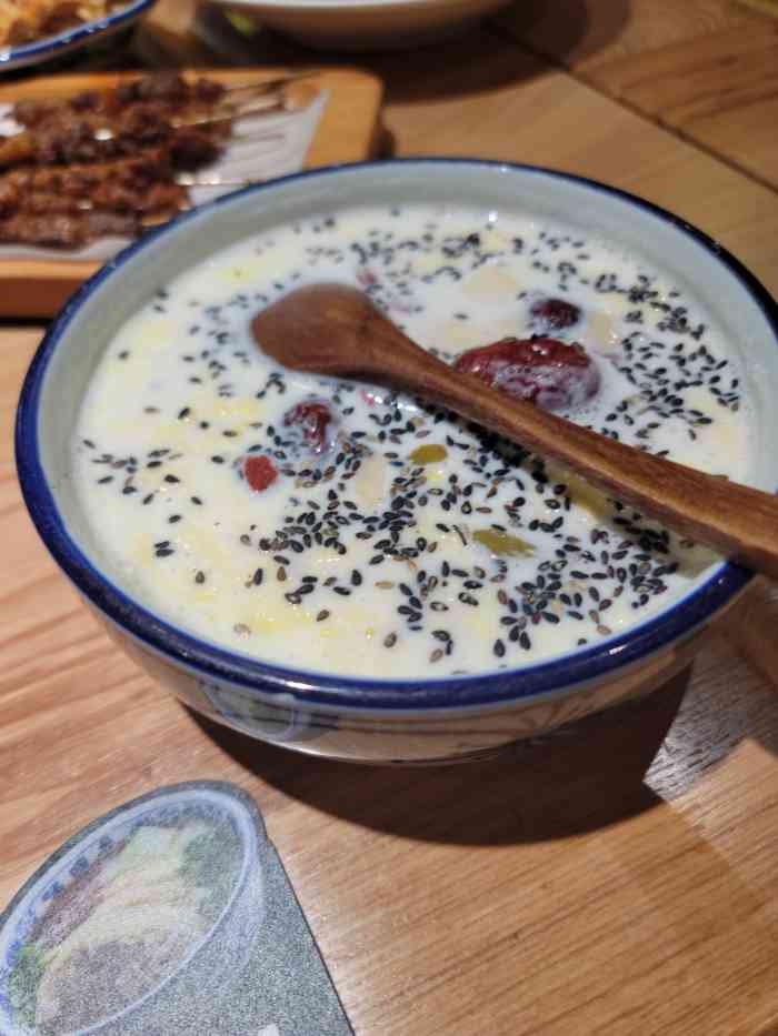 唏嘛香·金城牛大(晶品店)-"作为西北人还是很爱牛肉面的,但是在上海