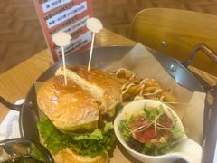 -刀叉遇上筷子中西融合餐厅(南开店)