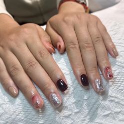 -纤纤玉手美甲美睫美容