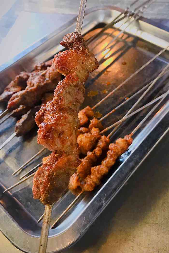 大陈鸿源牛肉馆(九联店)-"九联这边也开了一块很火的鸿源牛肉馆,看似.