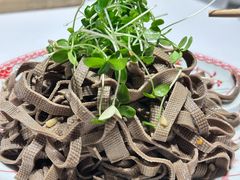 天津卫香椿苗豆皮-渔家风味·鲅鱼水饺·央视展播·海鲜天津菜(开发区店)