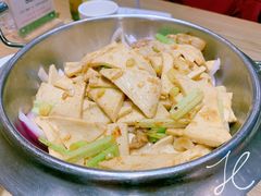 干锅千页豆腐-秦香阁·西北家常菜(徐汇日月光中心店)