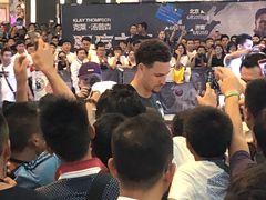 -鸿通城购物中心