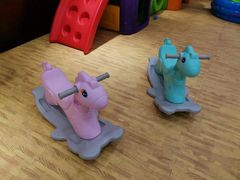 -抱抱熊托育中心(大悦城店)