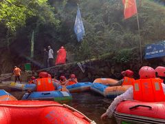 -安吉龙王山峡谷漂流