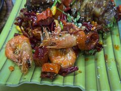 -老东镇啤酒屋海鲜加工·蒸汽海鲜·海鲜烧烤(台东店)