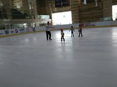 -冠军冰场(环球中心店)