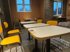 大堂-麦当劳(杨林得来速店)