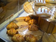 面包展示柜-匠造烘焙(上海湾店)