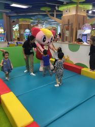 -莫莉幻想儿童乐园(郑州丹尼斯三天地店)