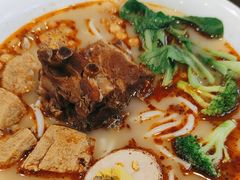 -万和春排骨砂锅米饭(新业广场店)