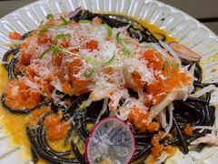 阿拉斯加蟹肉配海胆酱墨鱼汁意面-CHILLAX轻乐时(侨建·Hi City店)