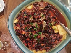 毛血旺-海派美食•海鲜青岛菜•活海肠捞饭(台东店)
