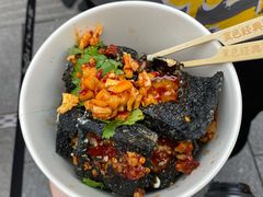 -黑色经典臭豆腐·湖南特产(步行街店)