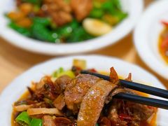 -李与白包子铺(桐梓林店)