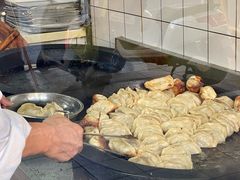 -黄阿姨锅贴大王(万航渡路店)