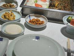 -宽坐河鲜馆(凤城九路店)