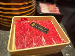 -牛YO寿喜烧·铁板烧和牛火锅自助(市府恒隆店)