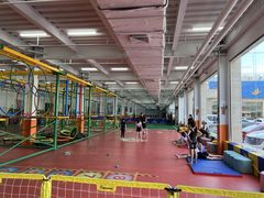 -健龙森俱乐部·游泳·健身·羽毛球综合体育馆