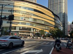 -瑞虹新天地月亮湾