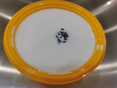 椰奶五彩芋圆-满记甜品(巴黎春天宝山店)