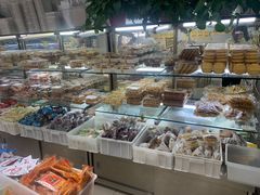 面包甜点陈列柜-幸福蛋糕坊(金顶街店)