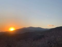 -鬼笑石后山停车场