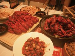 -肥肥虾庄·金牌油焖大虾(杨园滨江时代walk店)