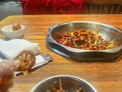 主打的干锅鸭头-安诚居干锅鸭头(八角店)