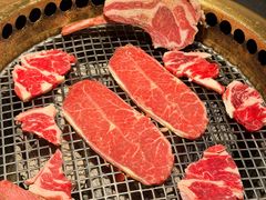 -铭牛烧肉·和牛海鲜自助(高新月牙湖店)
