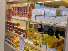 -奈雪的茶(湖滨银泰in77C区PRO店)