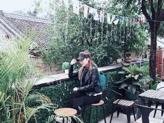 -百里峡七彩艺术小镇