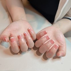 -蜜丝卡伦美甲美睫半永久