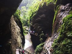 -龙水峡地缝景区