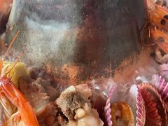 -一口猪海鲜浑锅·东北家常菜