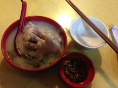 -雷祖芳老妈蹄花店