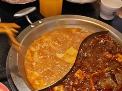 -沸炉重庆老火锅(军事博物馆店)