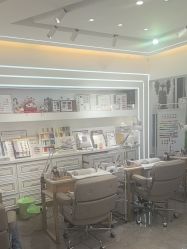 -U+nail优加专业美甲美睫