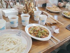 -歹歹的加个面过油肉拌面