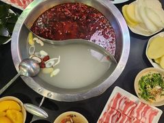 -辣莊重庆老火锅(威海高铁站韩乐坊店)