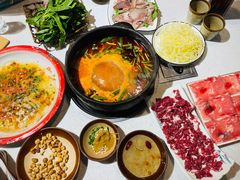 -贵府酸汤牛肉火锅·贵州老字号(飞山街店)