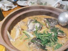 -九道菜有鸡鱼头(石鼓路店)