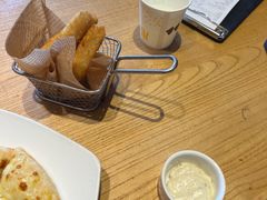 -菲滋意式餐厅(金华银泰城店)