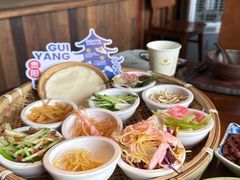 -包整·丝娃娃(甲秀楼景观店)