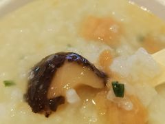 -肯德基(南京站A2检票口楼上)